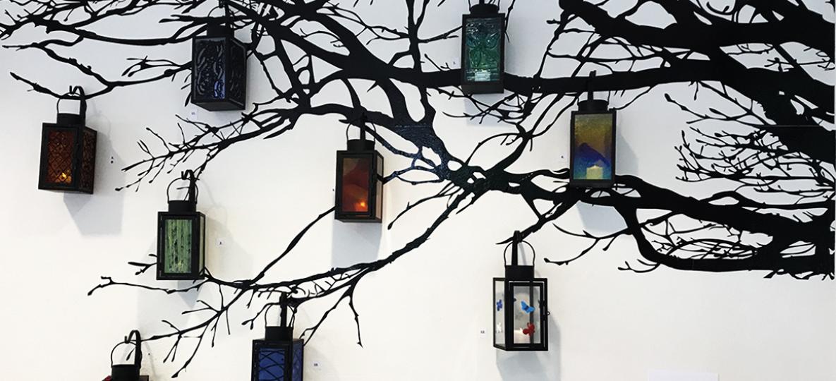 Art Glass sculpture piece with lantern glass lights